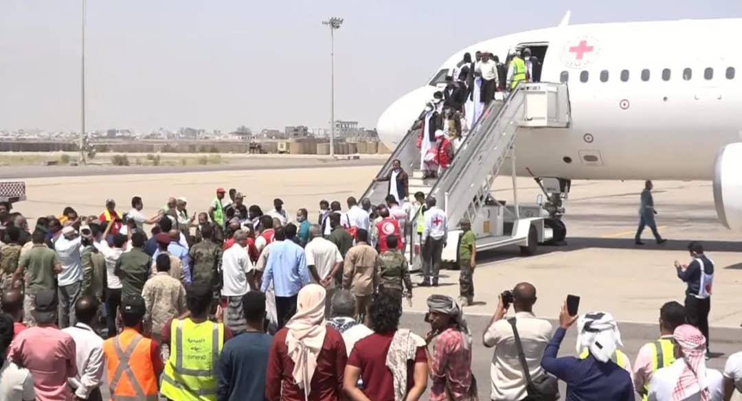 الحكومة اليمنية تتهم الحوثيين بإفشال اتفاق تبادل الأسرى