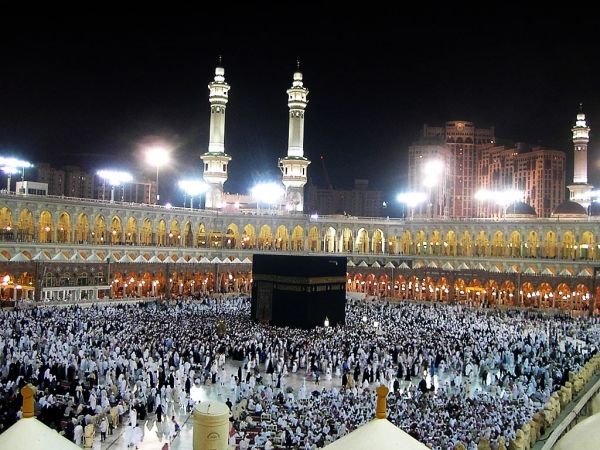 قطاع الحج يوضح أسباب ارتفاع أسعار برامج العمرة في اليمن