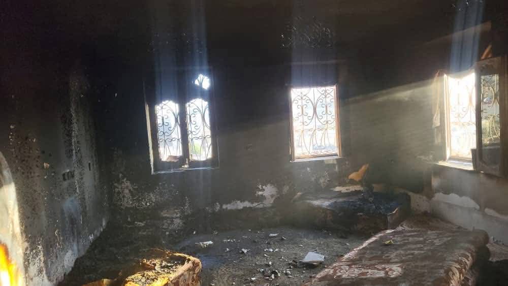 مليشيا الحوثي تشعل صنعاء انتقامًا.. إحراق منزل شيخ قبلي موالٍ للشرعية في تصعيد خطير