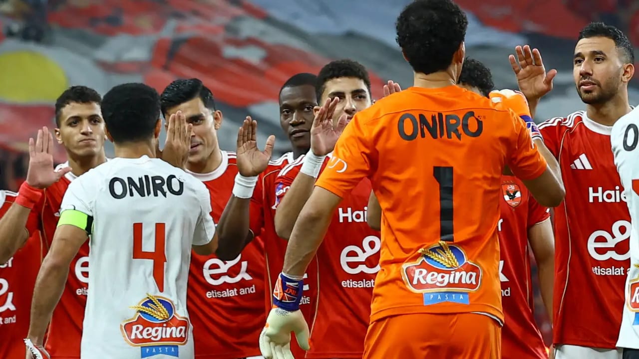 الأهلي يسحق الزمالك.. ويمسك بخيوط رفيعة في المنافسة على لقب الدوري