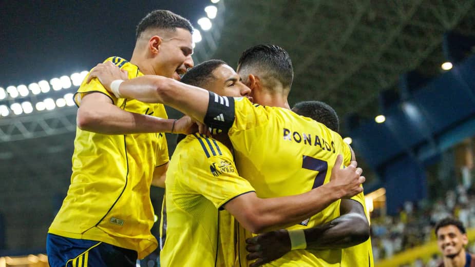 السحر البرتغالي يُقرب النصر من حلم التتويج بثنائية أمام الأخدود
