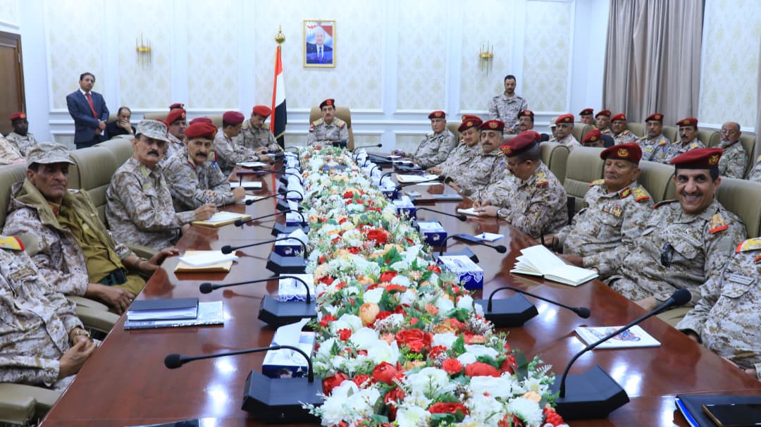 وزير الدفاع.. خطوات استراتيجية لبناء قوات مسلحة وفق أسس علمية