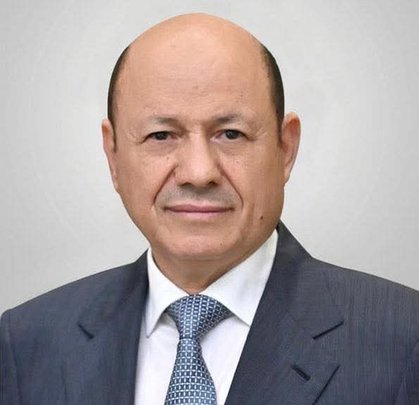 الرئيس اليمني يوجه بمساعدات عاجلة لأسر ضحايا الهجوم الإرهابي الحوثي في حيران