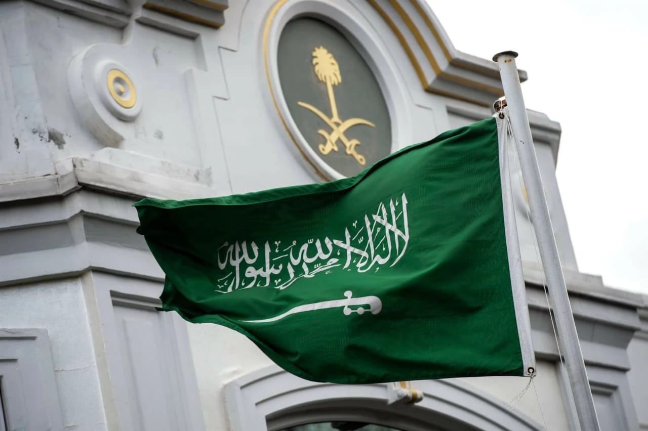 السعودية ودول عربية وإسلامية تدين تعيين إسرائيل مبعوثاً دبلوماسياً في “أرض الصومال”
