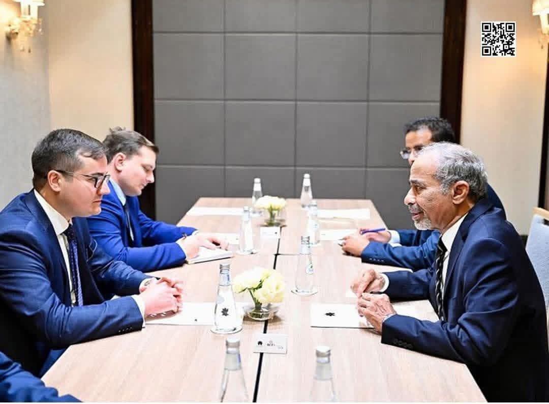 الفريق محمود الصبيحي لـ"السفير الروسي": السلام في اليمن مرهون بإنهاء انقلاب المليشيات الحوثية