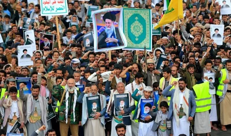 مليشيا الحوثي تبارك اختيار مجتبى خامنئي مرشداً لإيران وتعبر عن ثقتها أنه سيواصل دعم “قوى المقاومة”